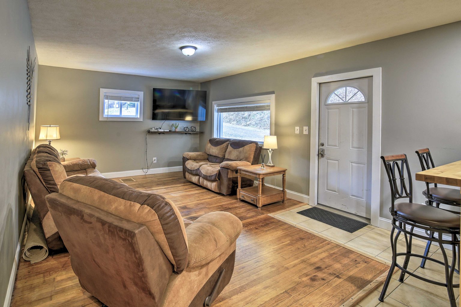 Mullens Vacation Rental