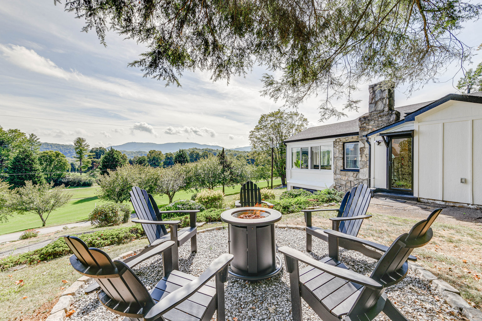 Waynesville Vacation Rental