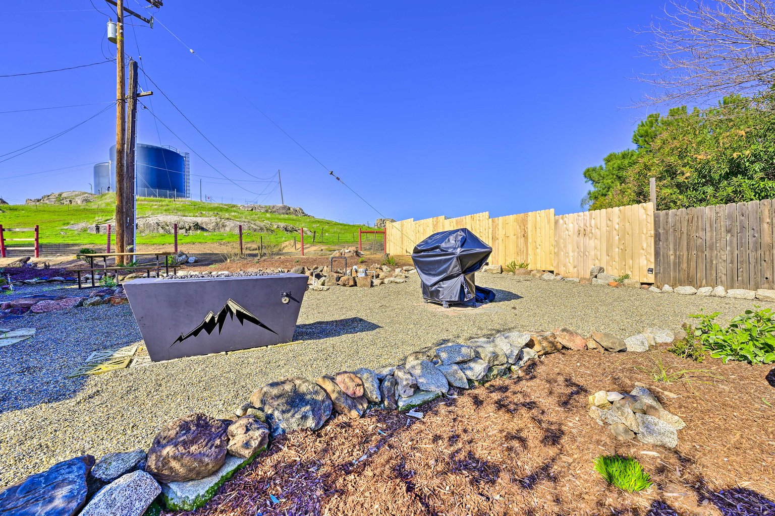 Woodlake Vacation Rental