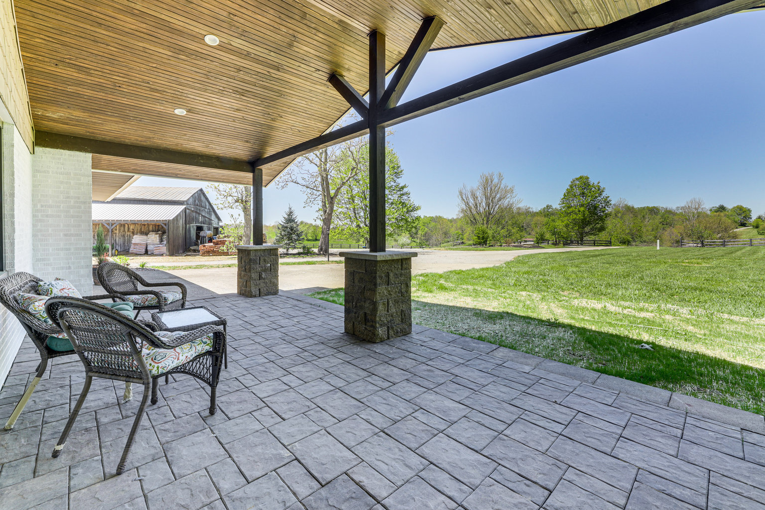 Dry Ridge Vacation Rental