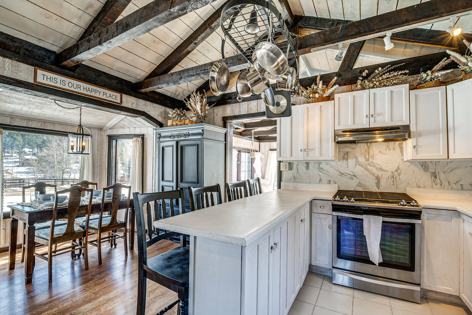 Guffey Vacation Rental
