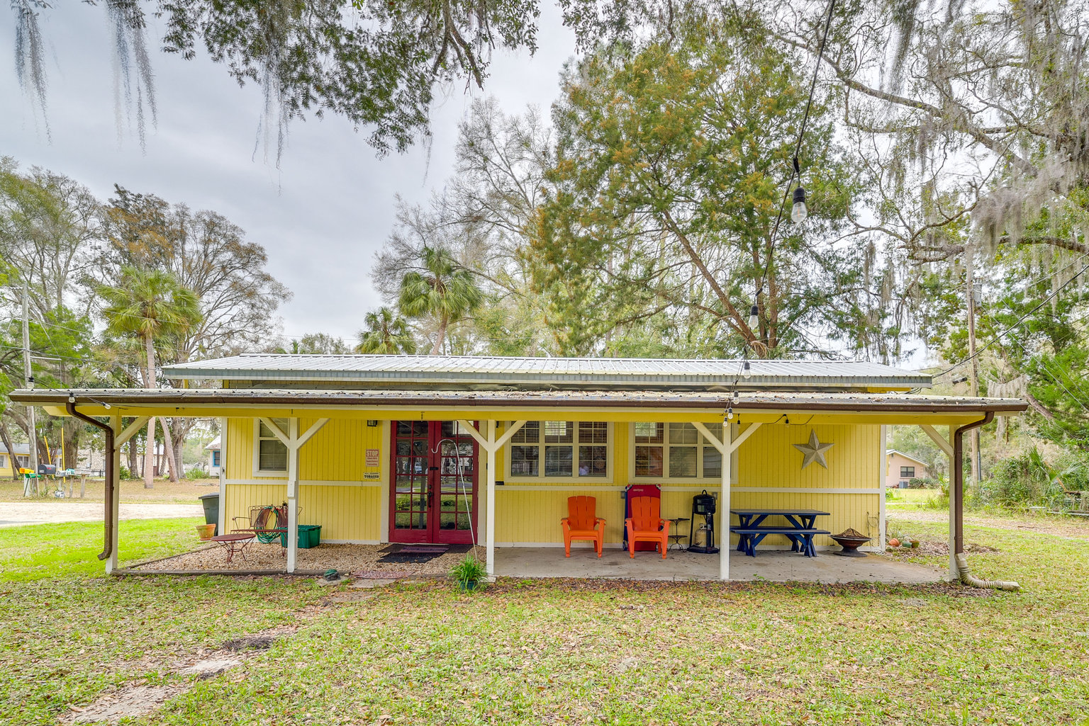 Inglis Vacation Rental