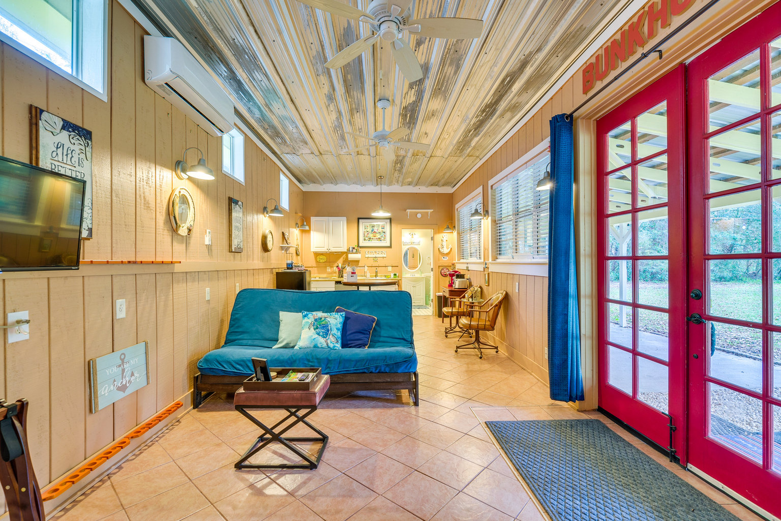 Inglis Vacation Rental