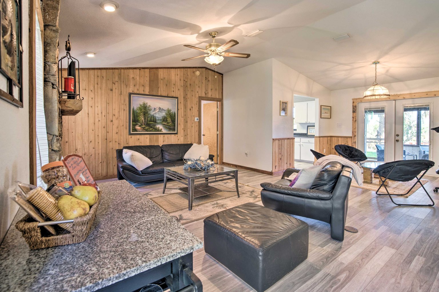 Inglis Vacation Rental