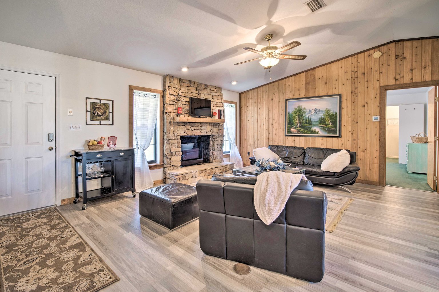 Inglis Vacation Rental