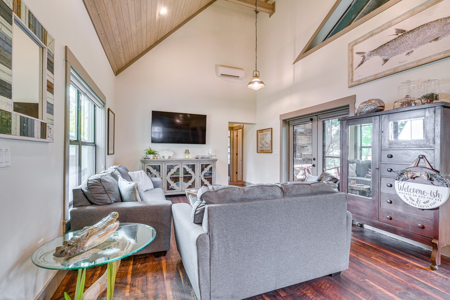 Inglis Vacation Rental