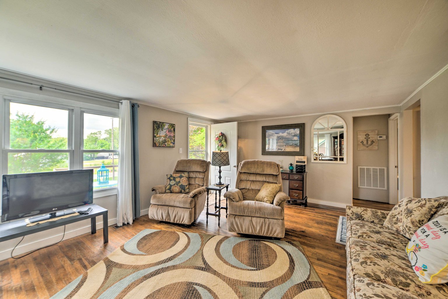 Grand Rivers Vacation Rental