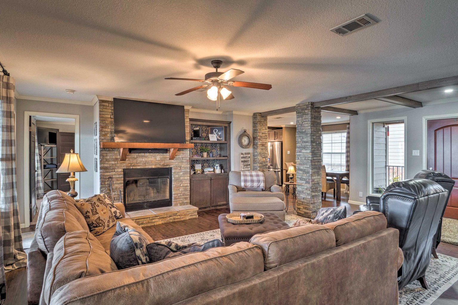 Many Vacation Rental