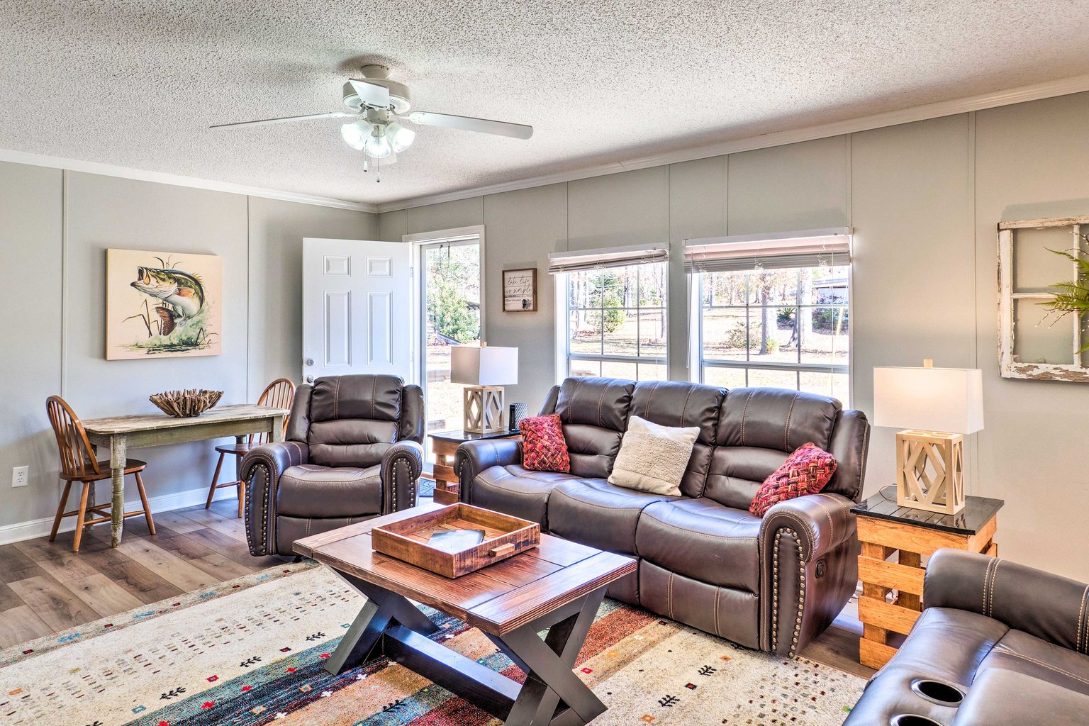 Many Vacation Rental