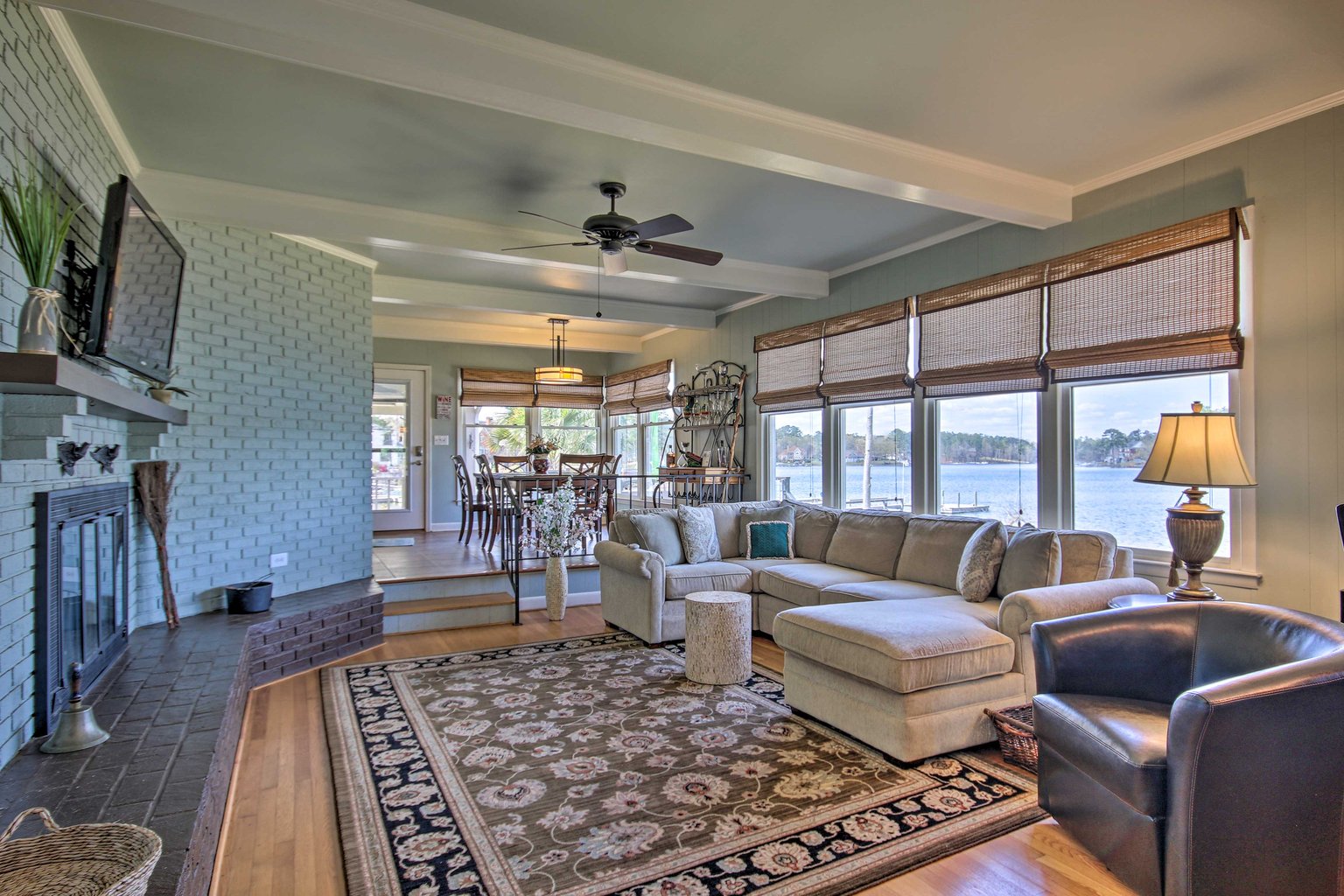 Chapin Vacation Rental