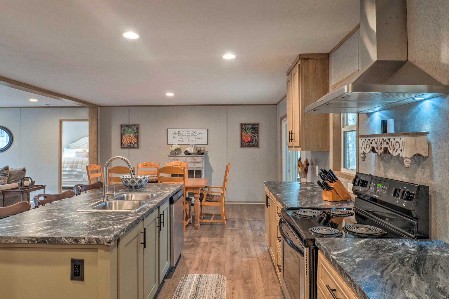 Many Vacation Rental