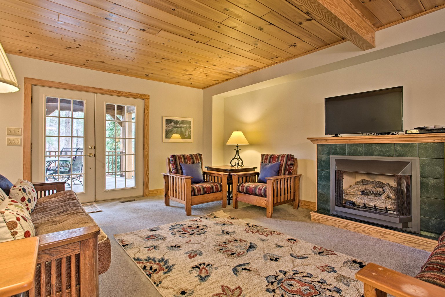 Zirconia Vacation Rental