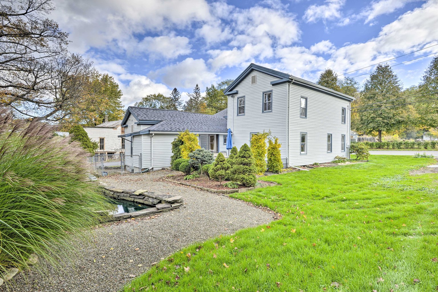 Burdett Vacation Rental