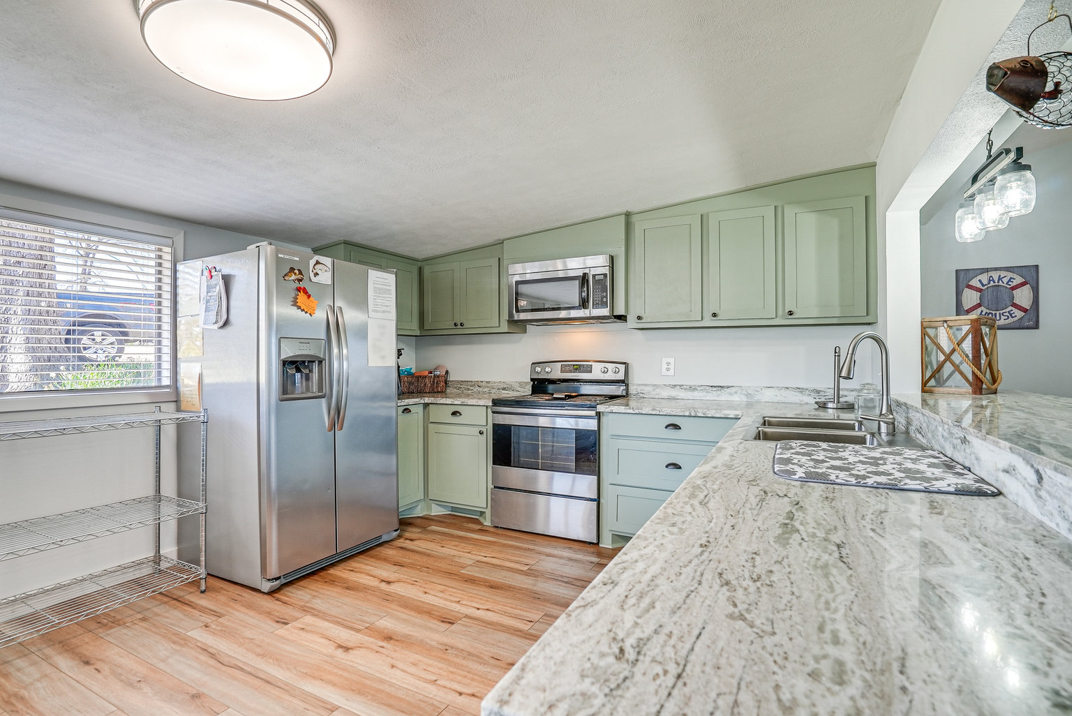 Many Vacation Rental