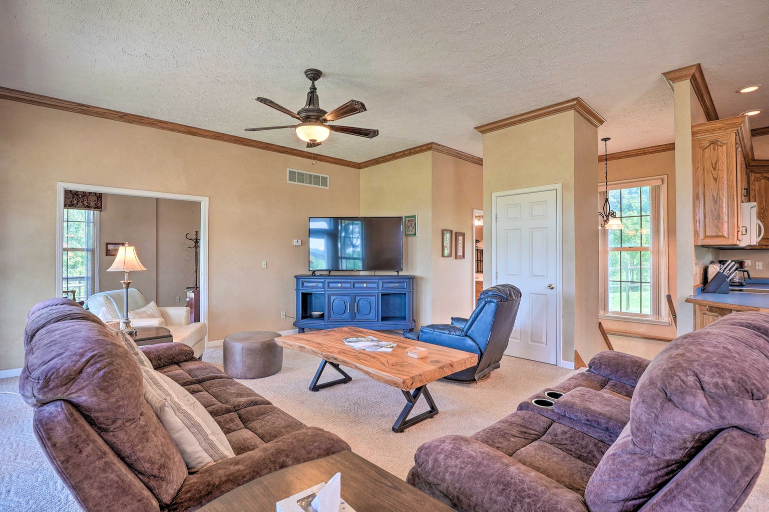 Mammoth Spring Vacation Rental