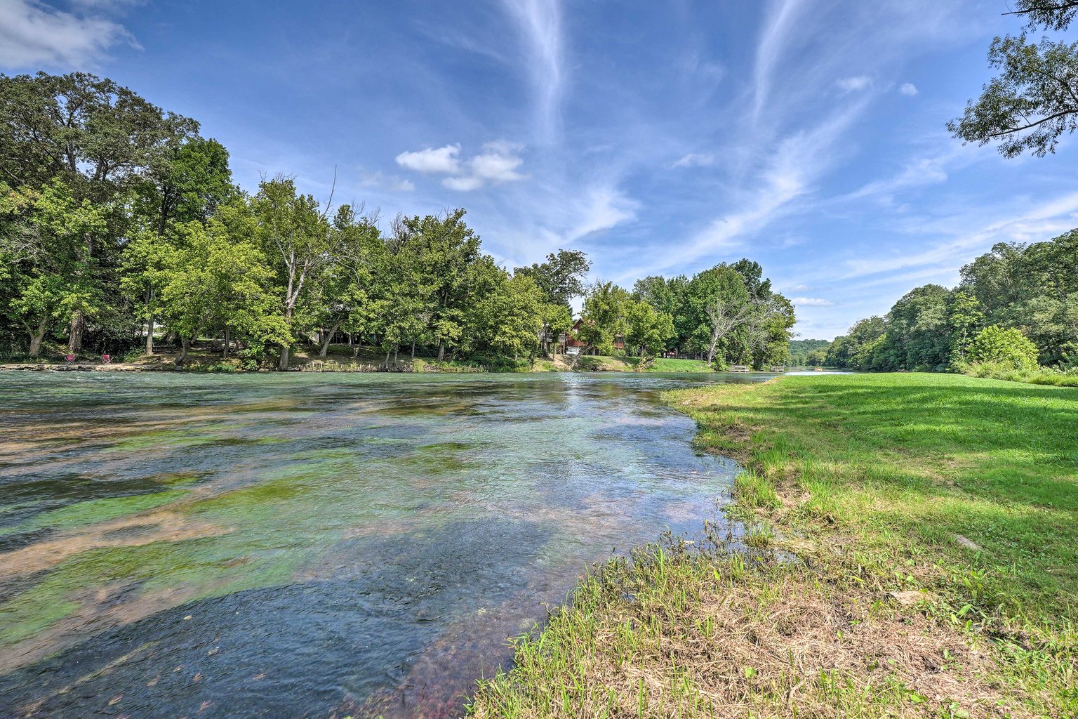 Mammoth Spring Vacation Rental