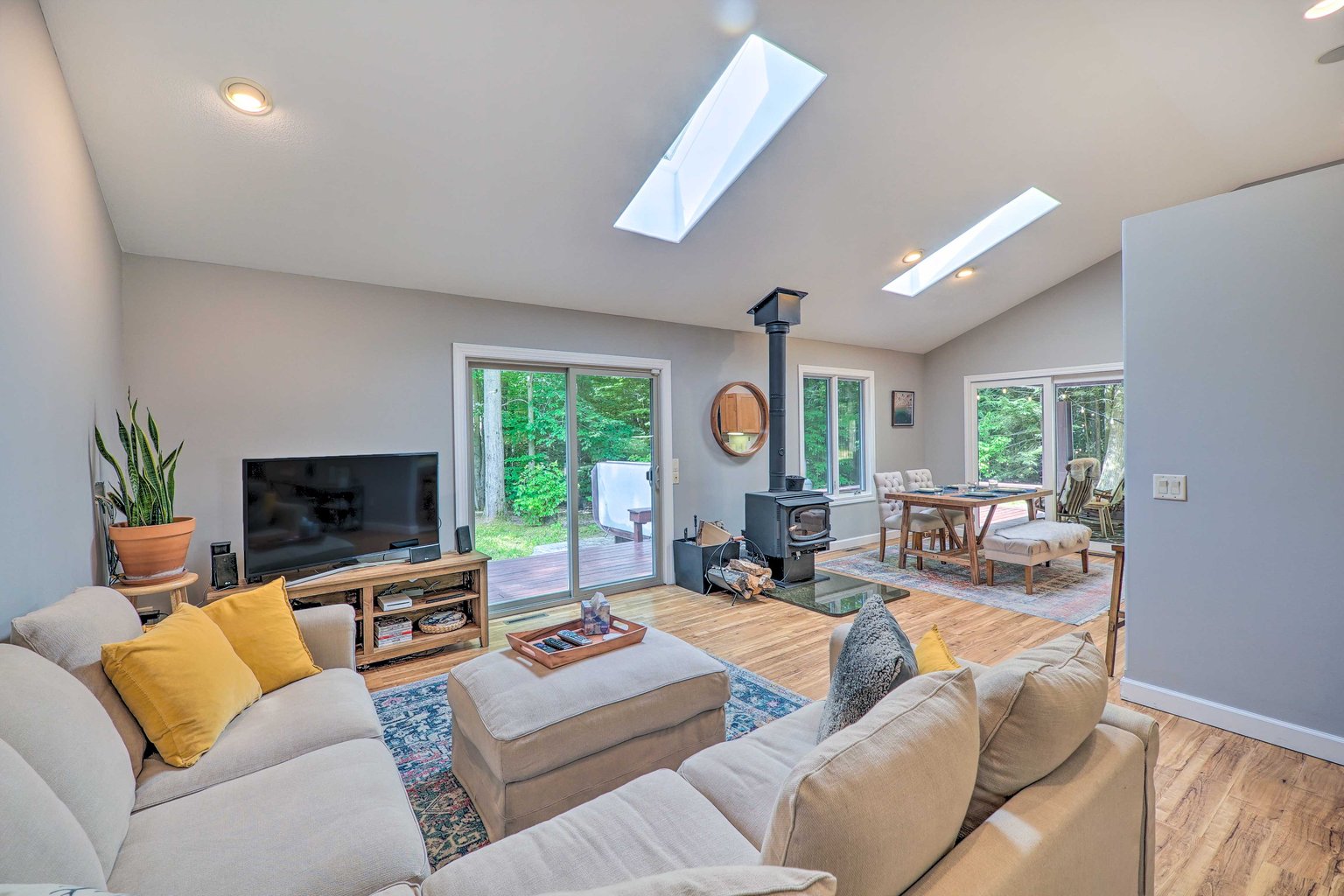 Whitehall Vacation Rental