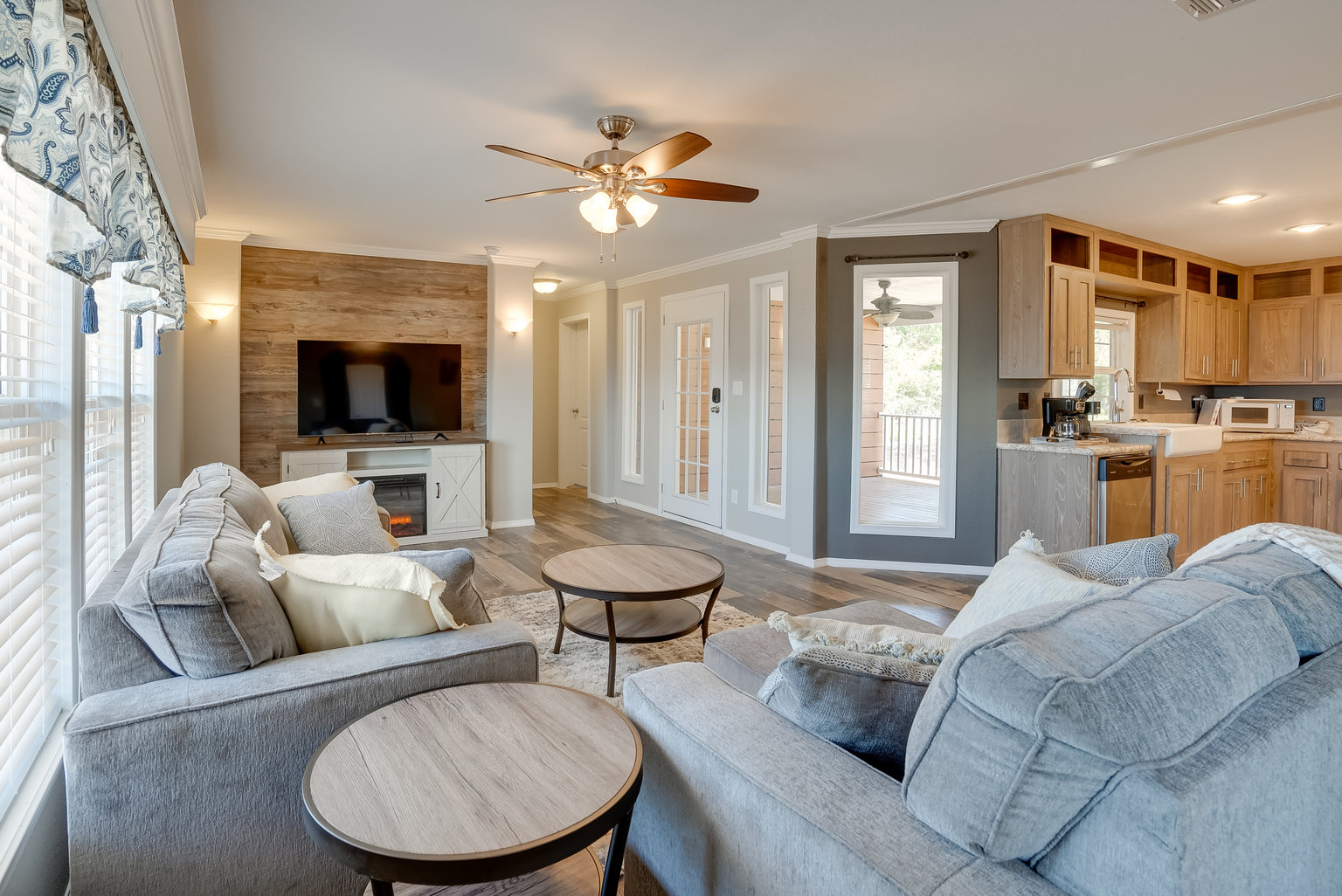 Many Vacation Rental