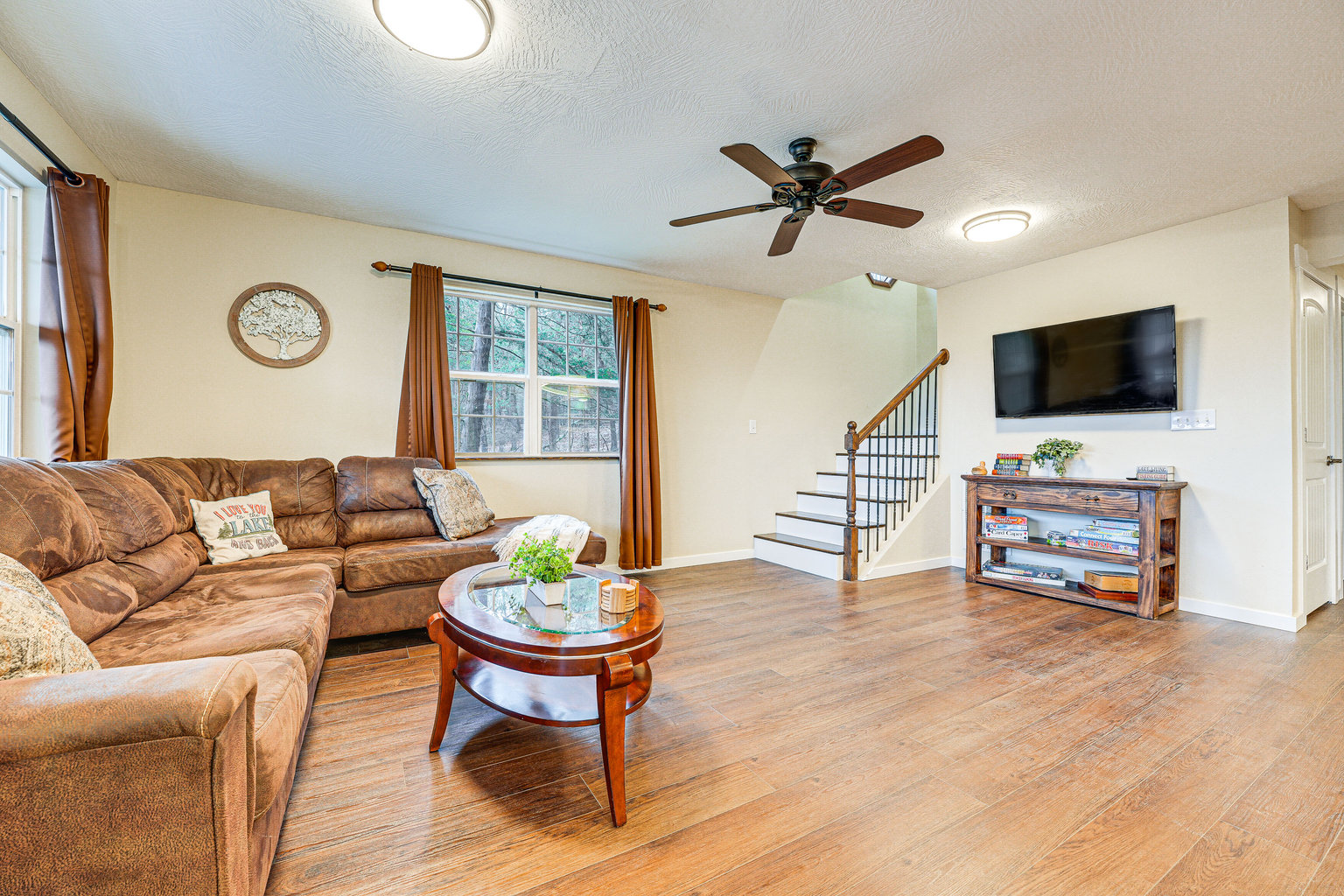 Blue Eye Vacation Rental