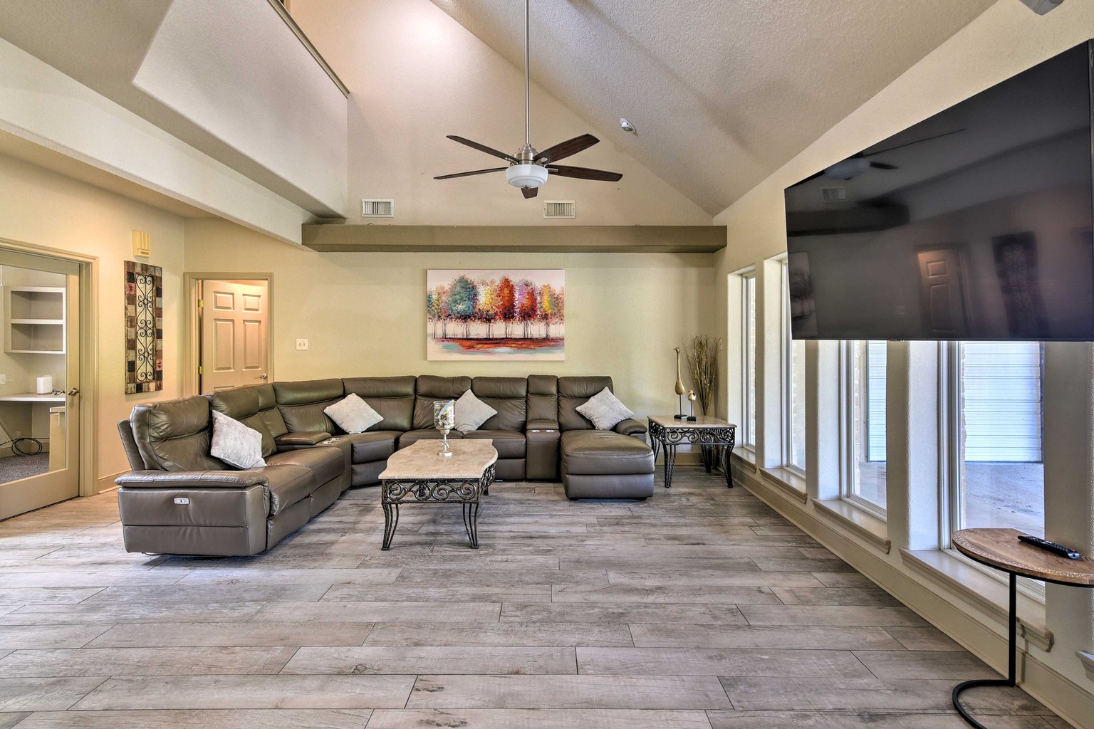 Hitchcock Vacation Rental