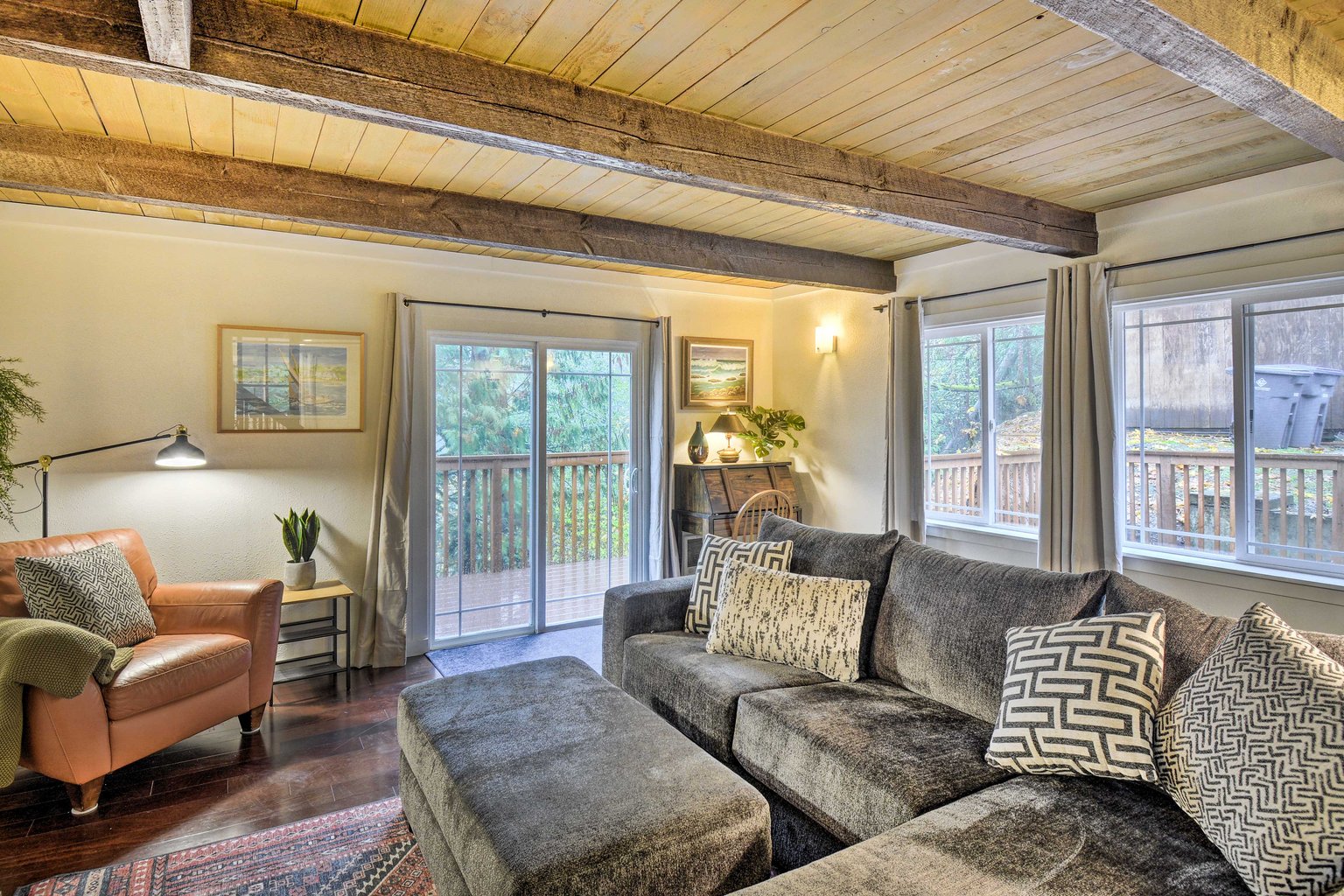 Shelton Vacation Rental