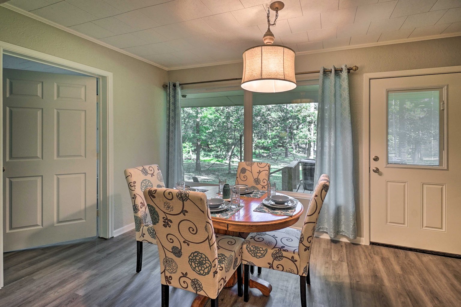 Avinger Vacation Rental