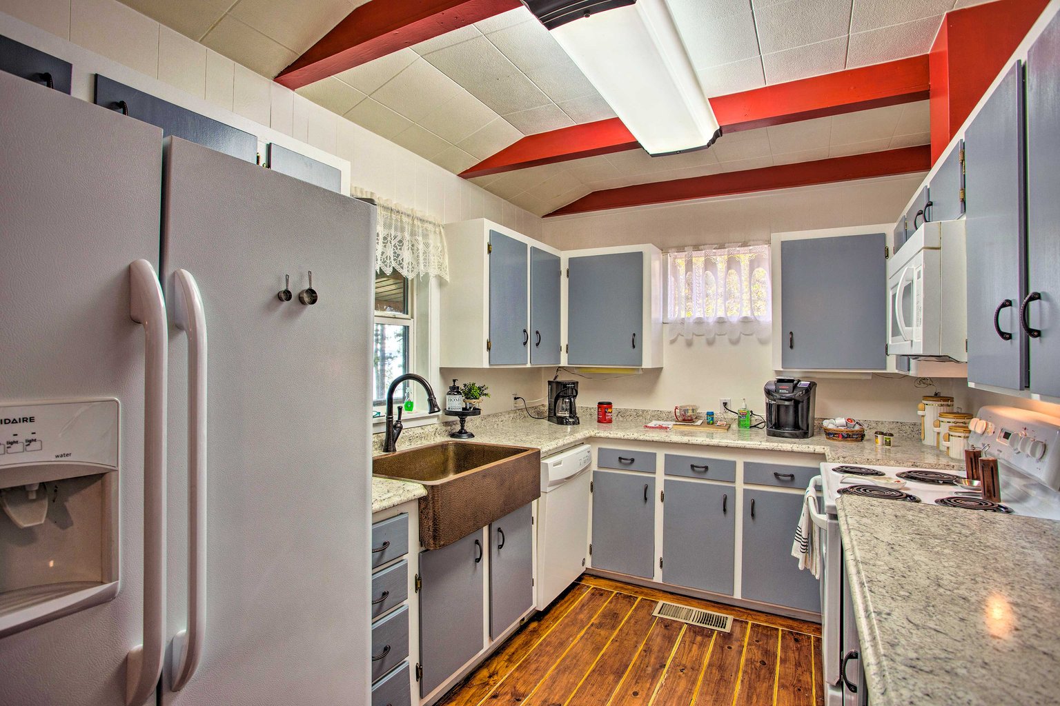 Avinger Vacation Rental