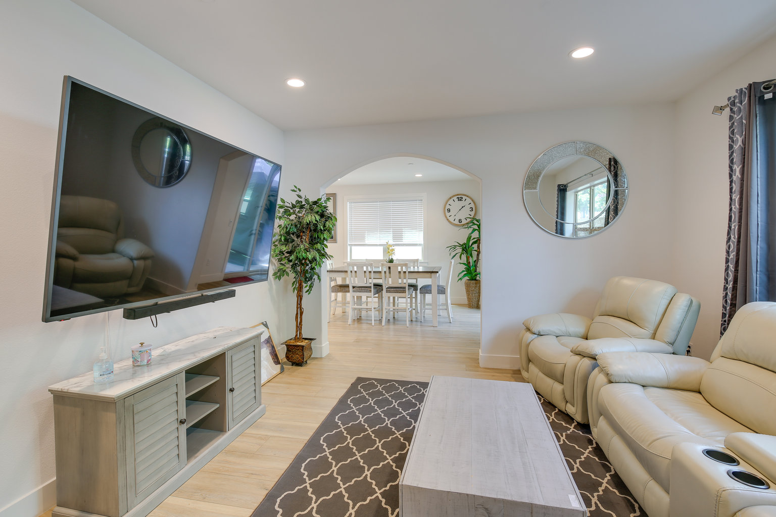 Paramount Vacation Rental