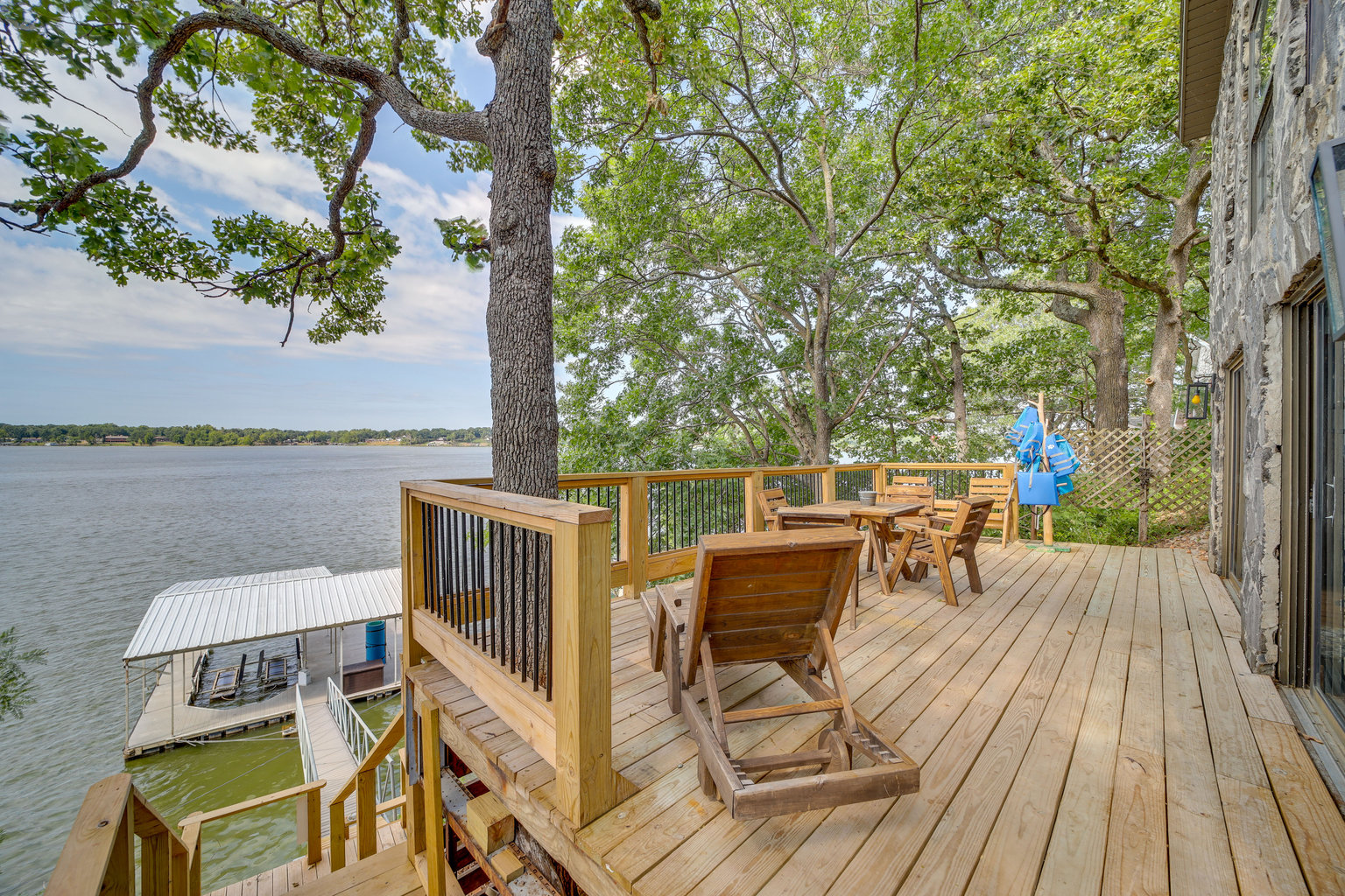 Grove Vacation Rental