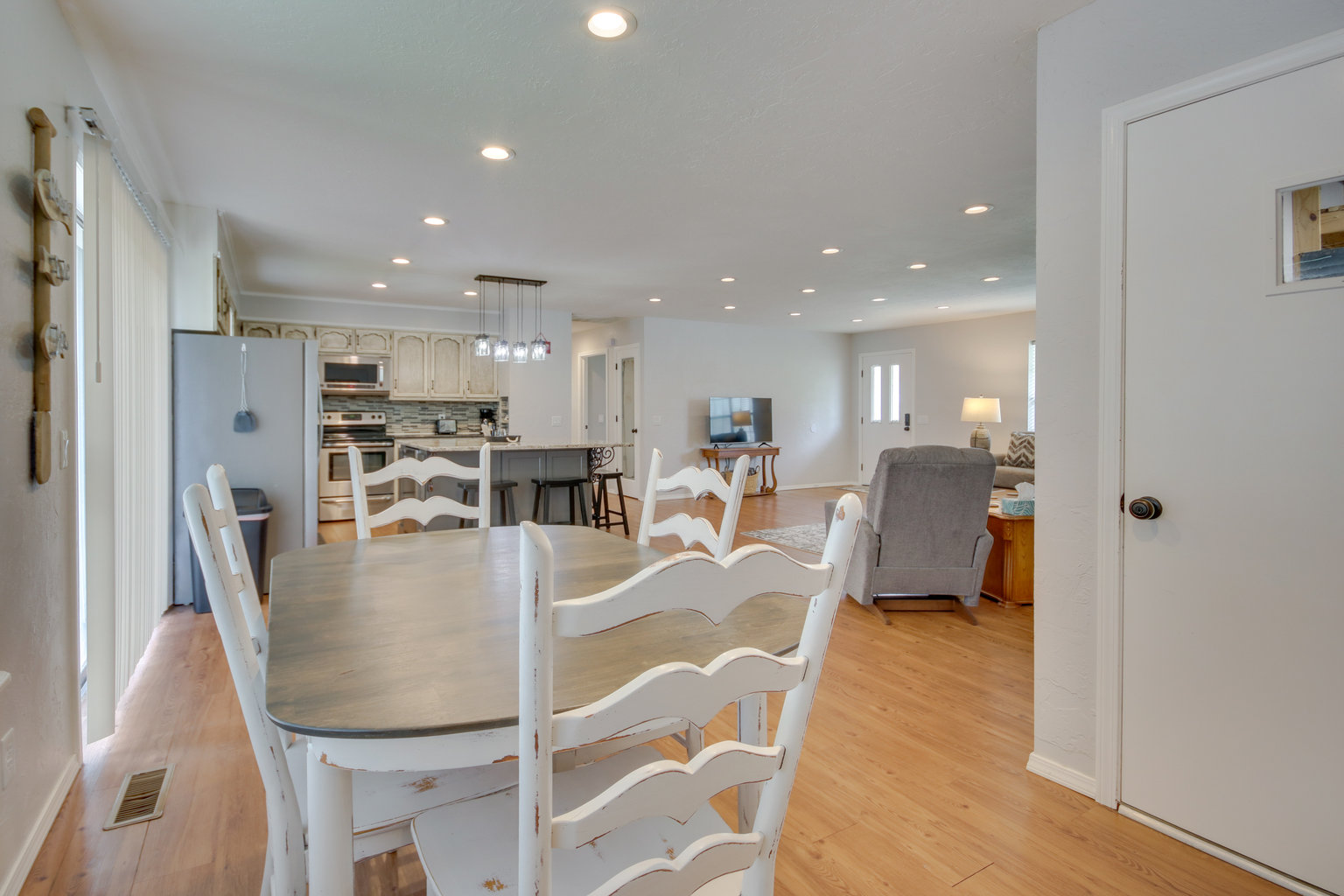 Grove Vacation Rental