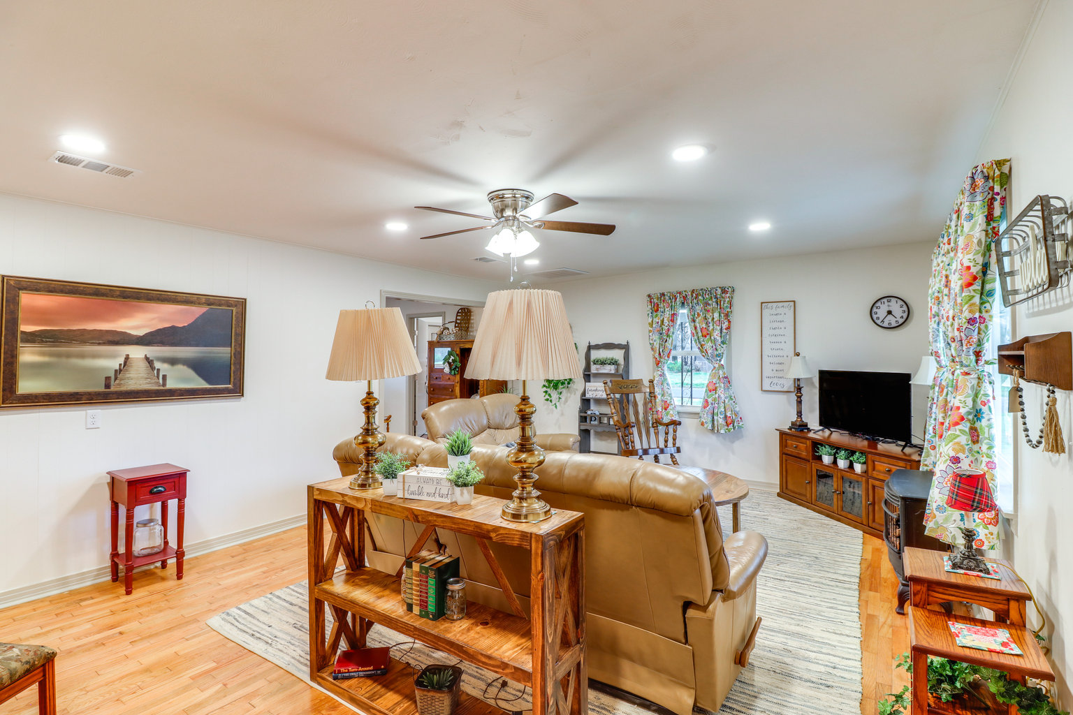 Higden Vacation Rental