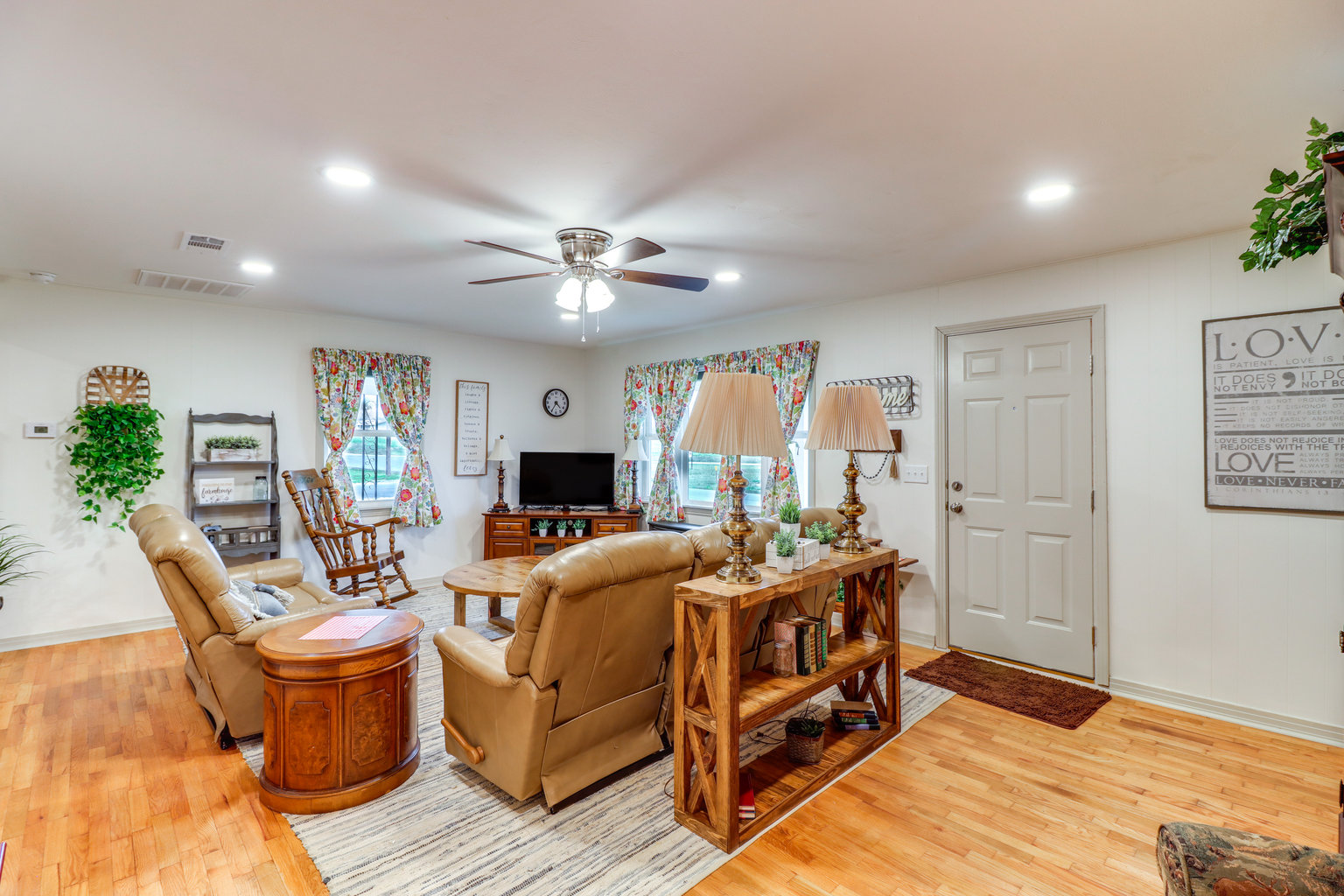 Higden Vacation Rental