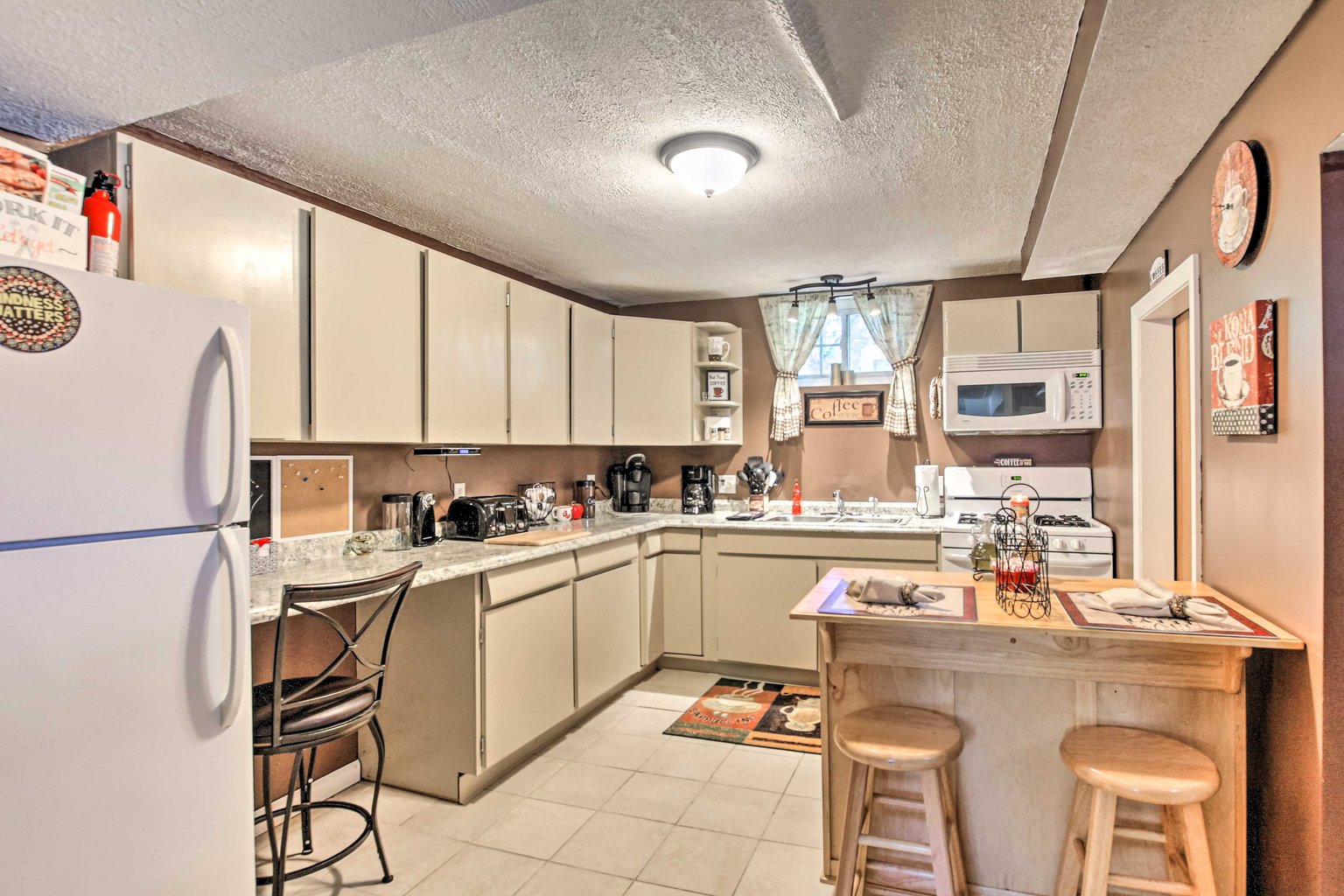 Agawam Vacation Rental