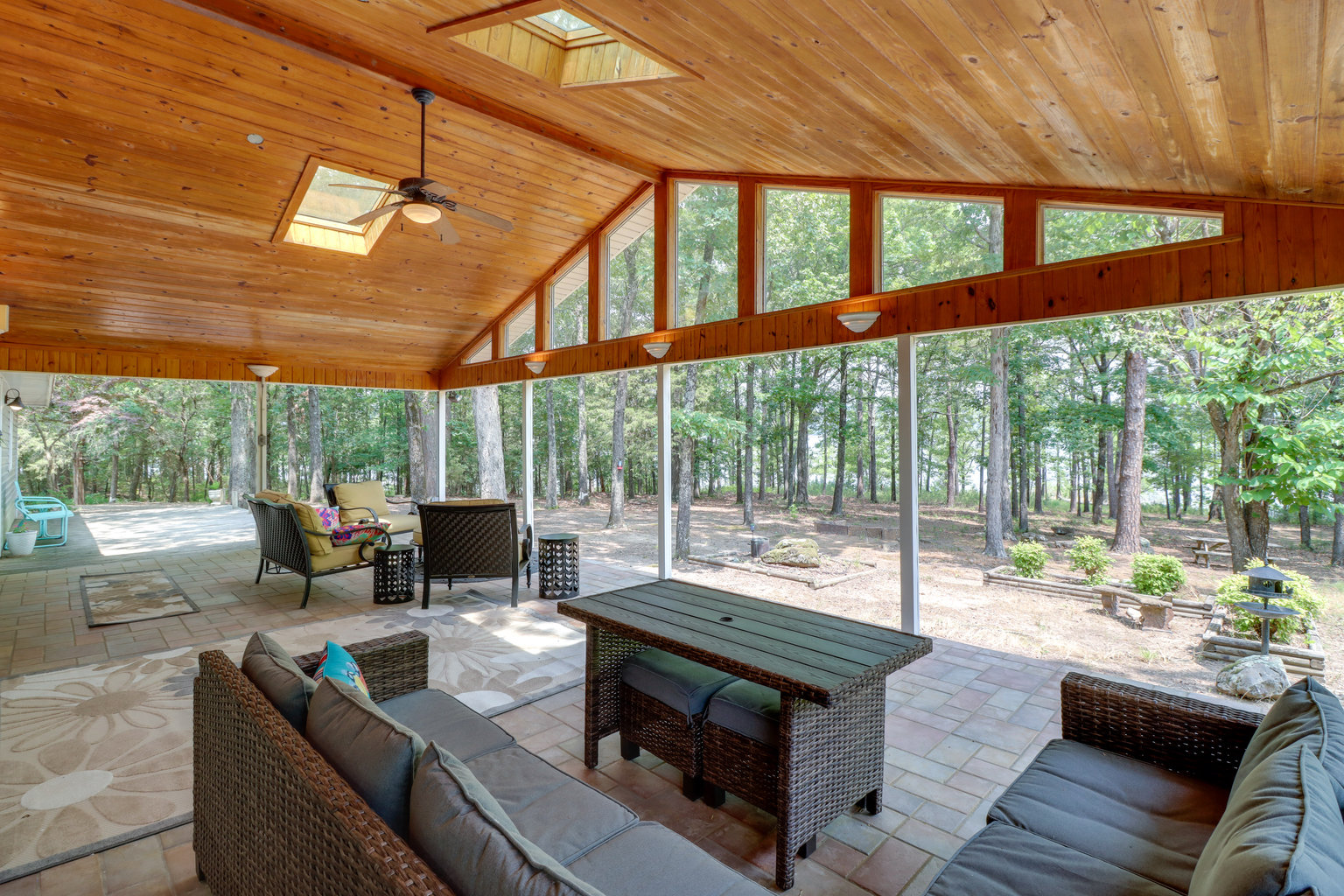 Greers Ferry Vacation Rental