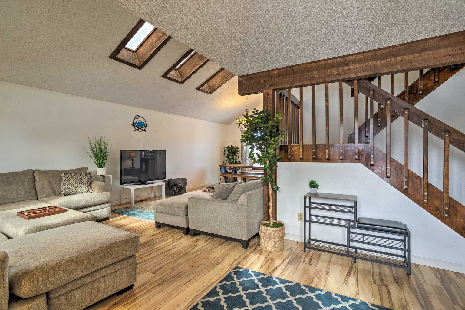 Aurora Vacation Rental