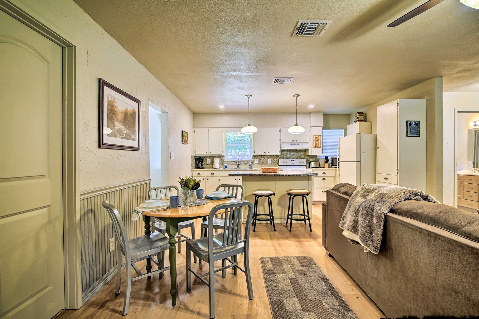 Utopia Vacation Rental