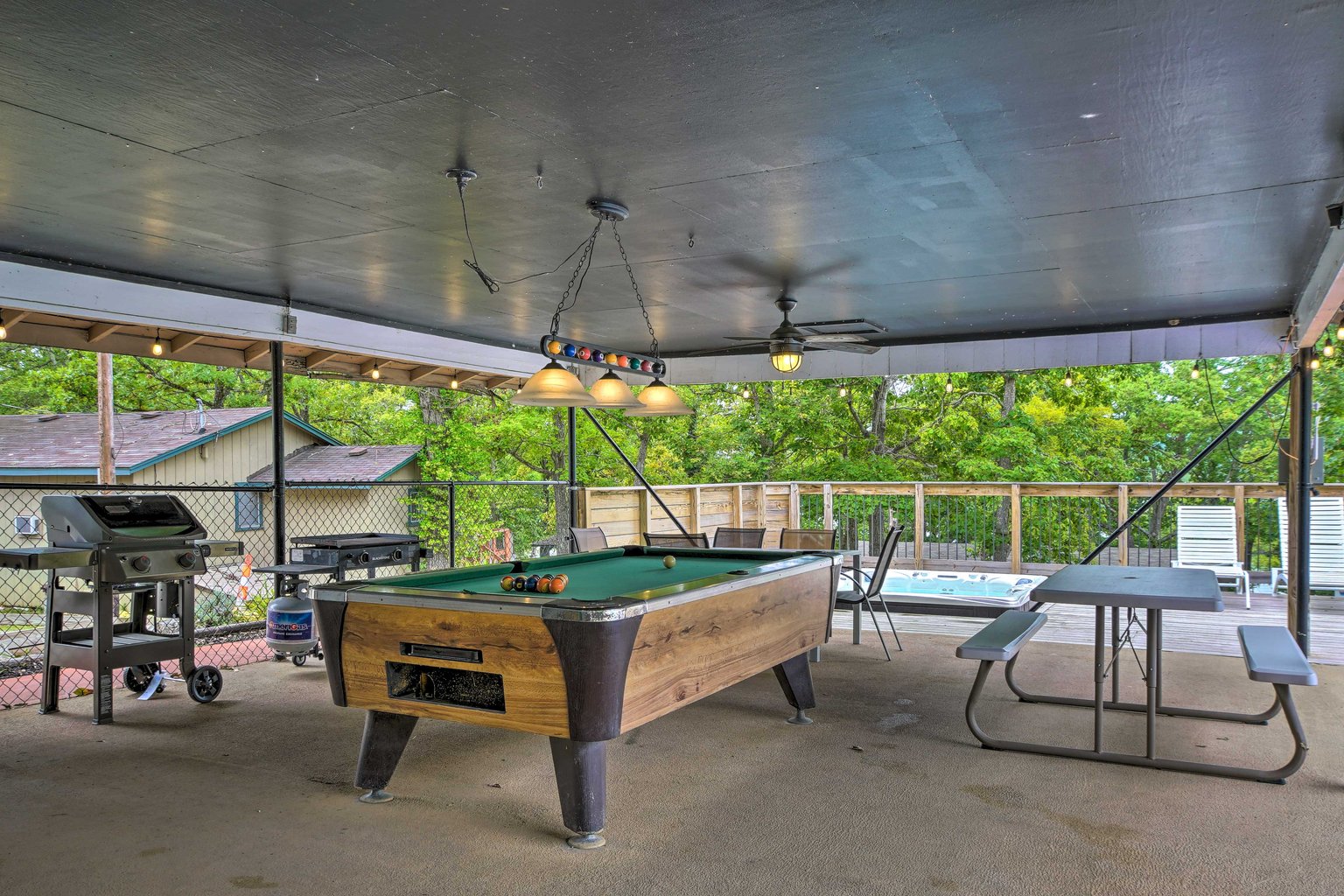 Reeds Spring Vacation Rental