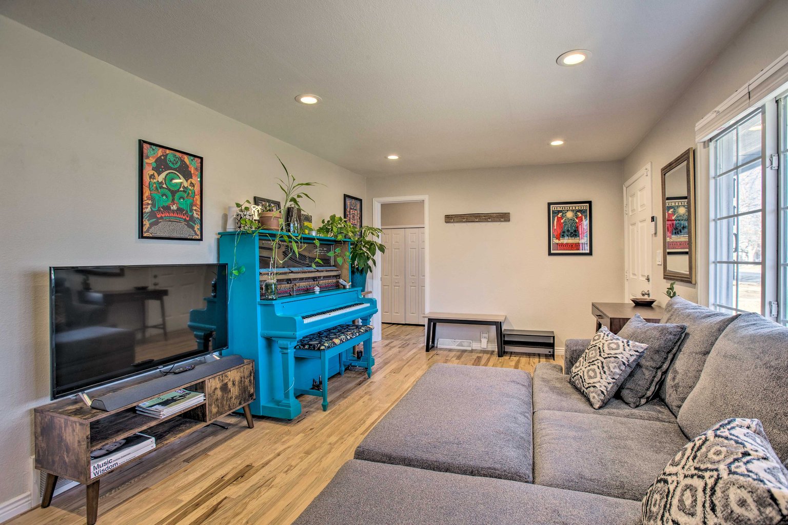 Aurora Vacation Rental