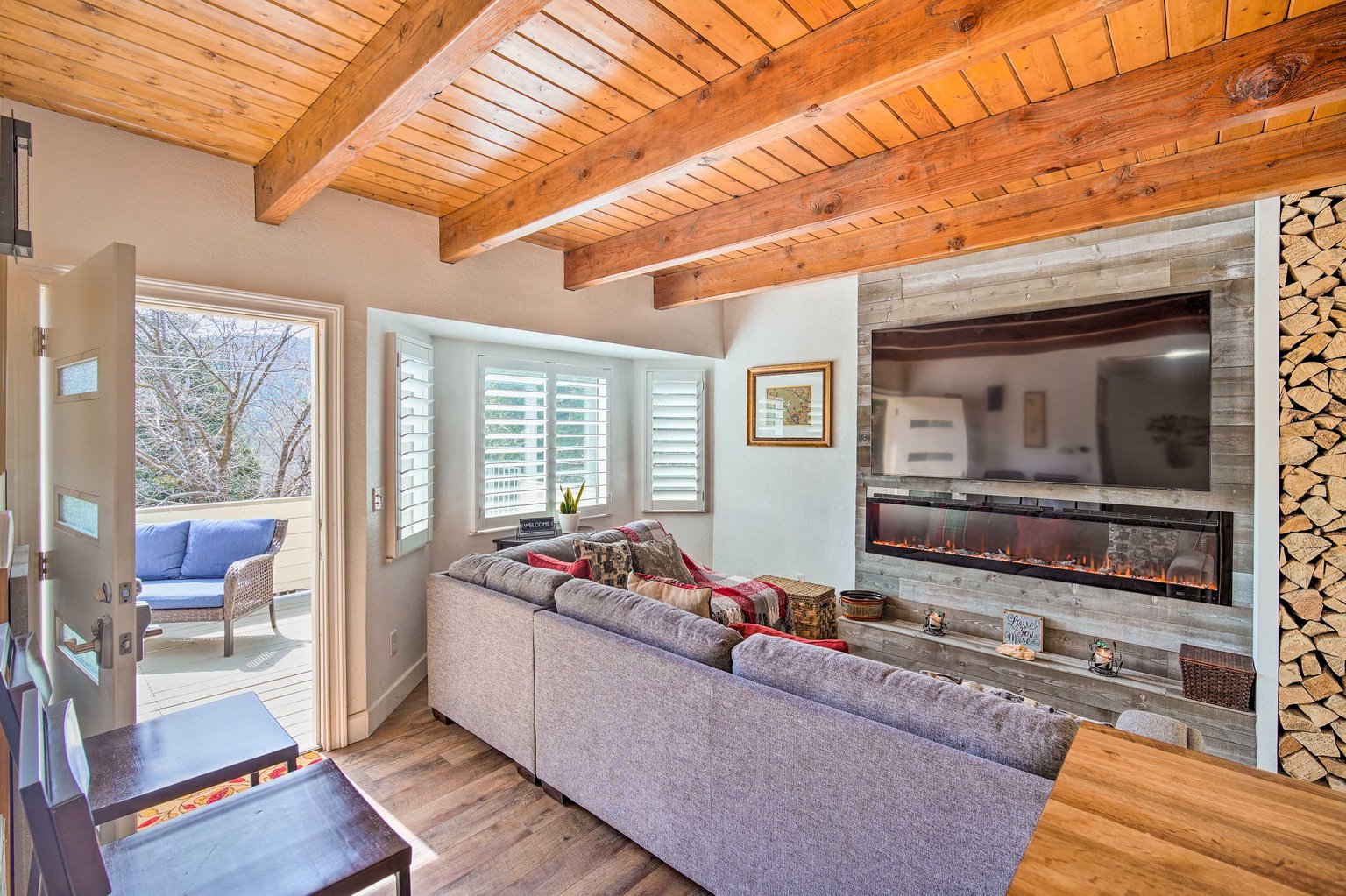 Crestline Vacation Rental