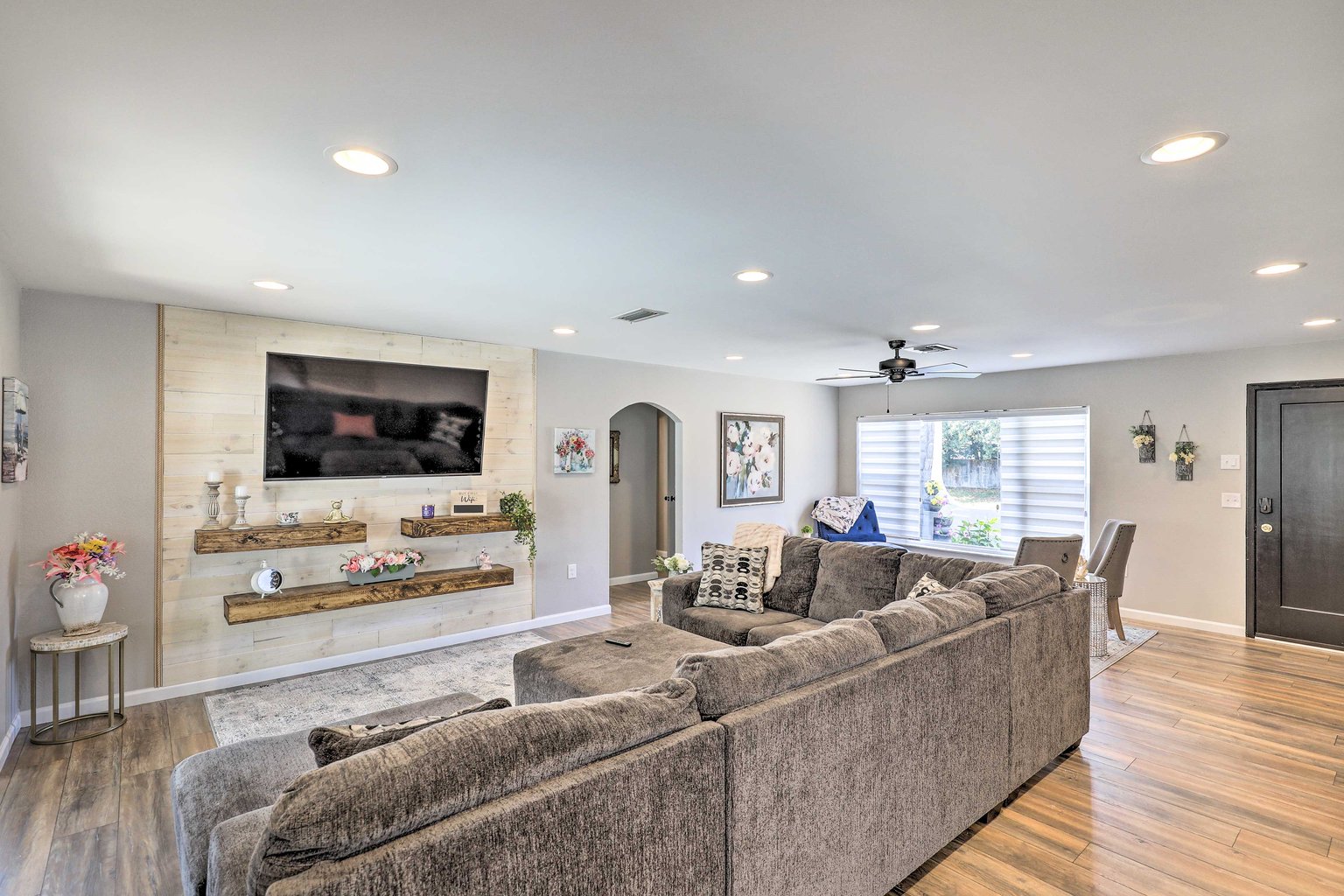 Holiday Vacation Rental