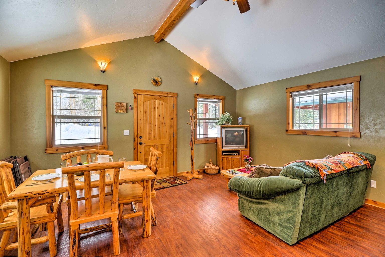 Hungry Horse Vacation Rental