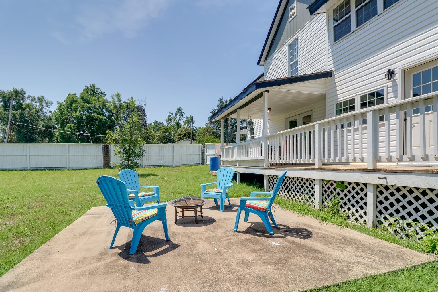 Grove Vacation Rental
