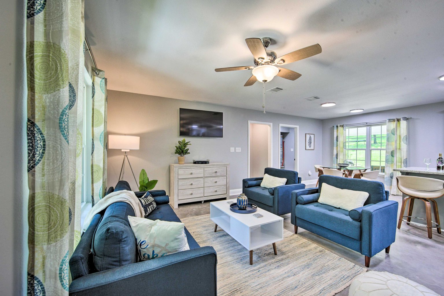 Avinger Vacation Rental