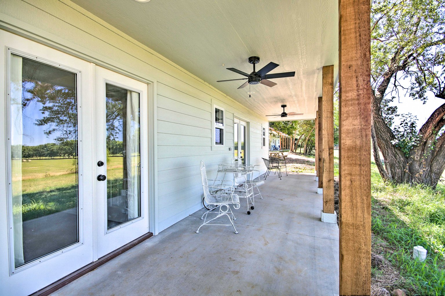 Grove Vacation Rental