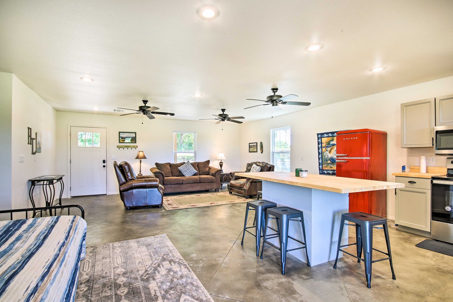 Grove Vacation Rental