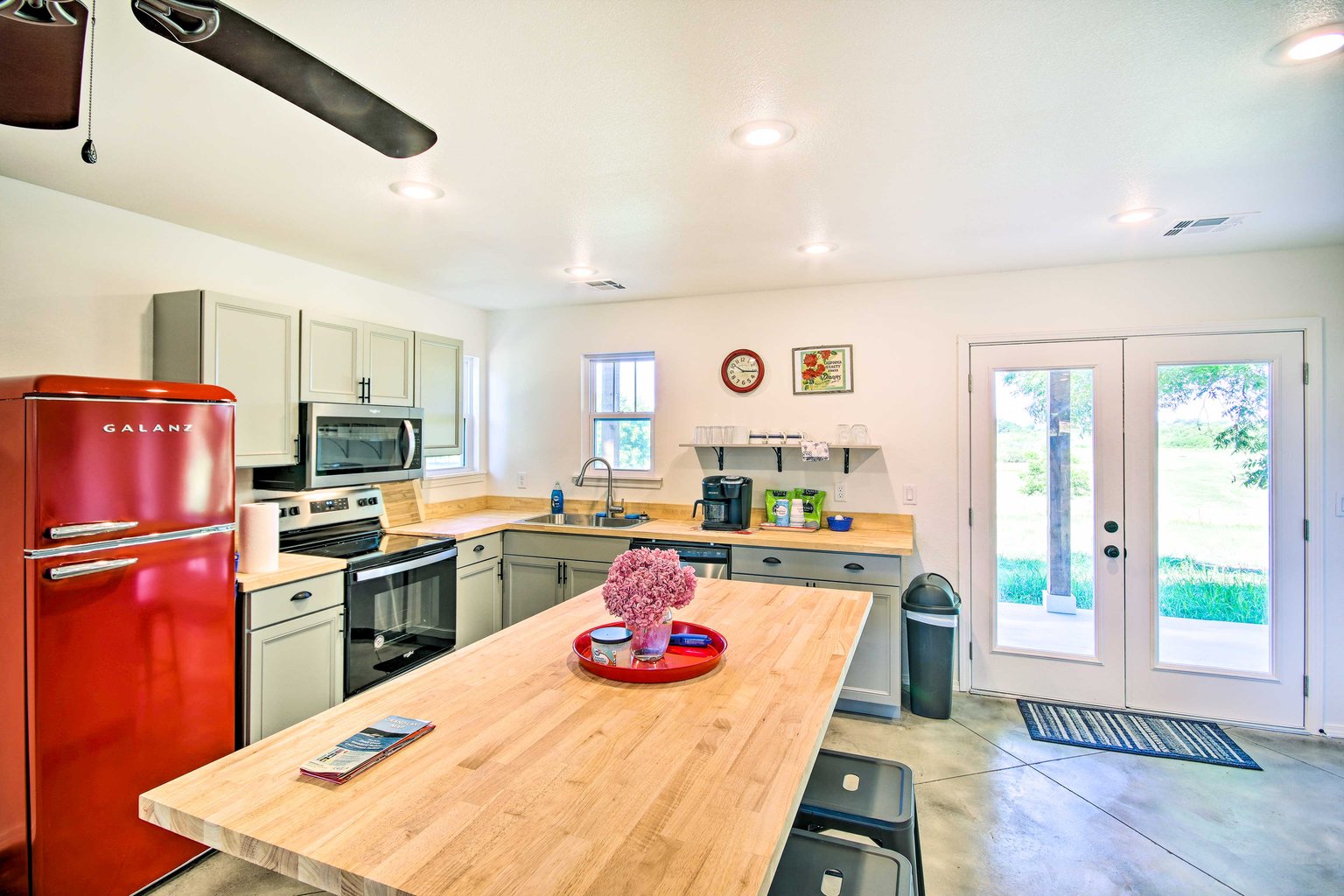 Grove Vacation Rental