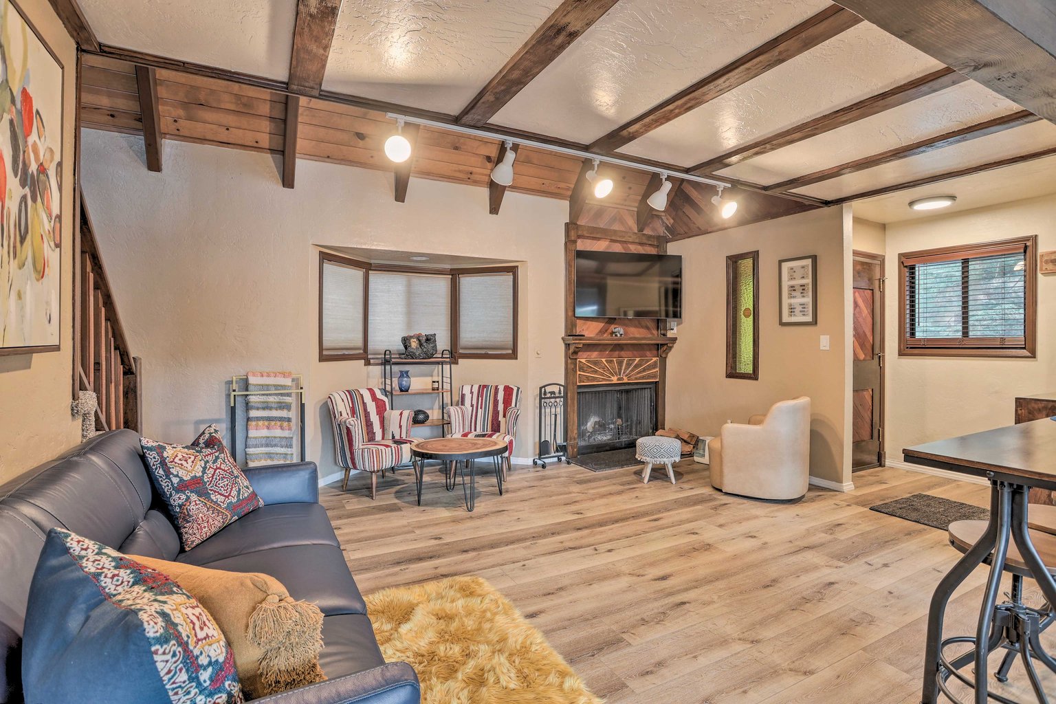 Twin Peaks Vacation Rental