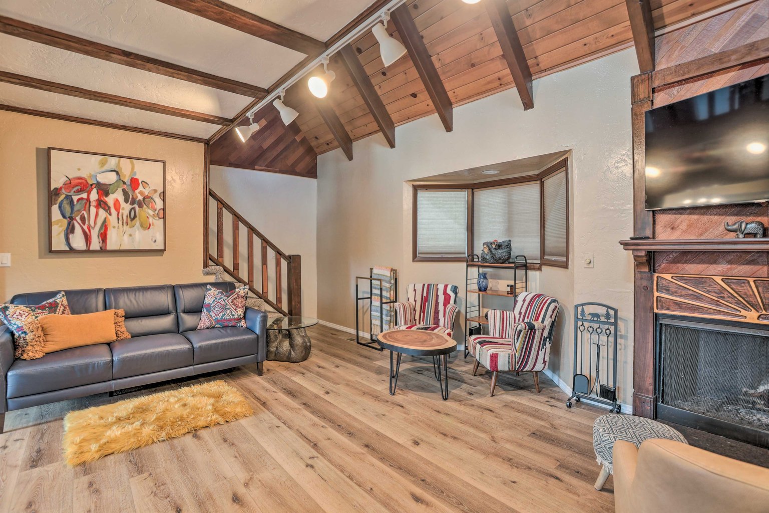 Twin Peaks Vacation Rental