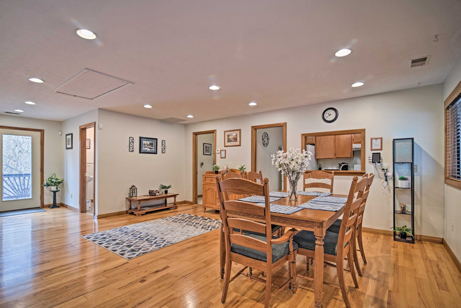 Elkins Vacation Rental