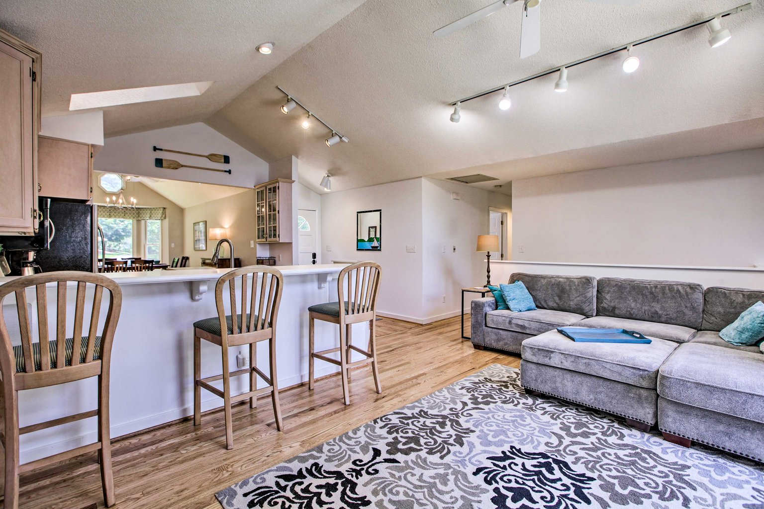 Huddleston Vacation Rental